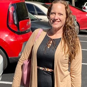 Meet your Posher, Jennifer